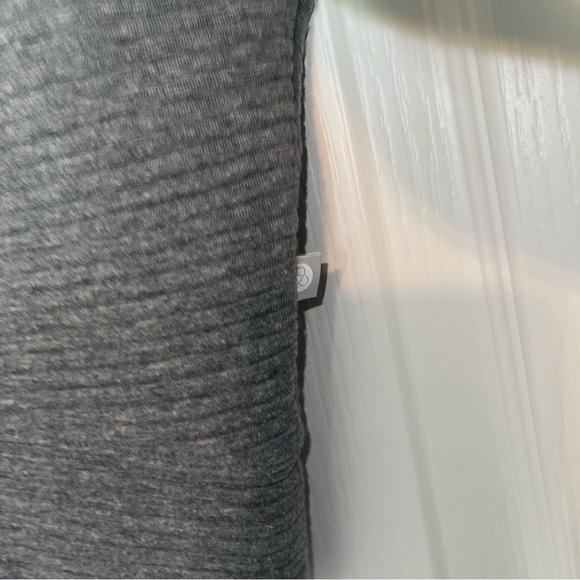 Zella Gray Ribbed Knit Funnel Neck Sweater – Size Small (7/8) EUC - Picture 6 of 8